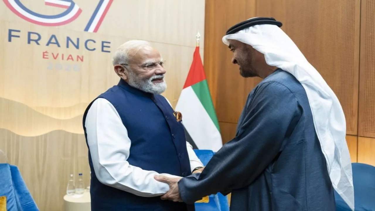 رئيس الدولة ورئيس وزراء الهند يناقشان تعزيز التعاون الثنائي بين البلدين